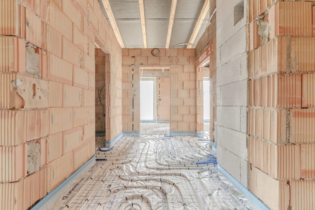 Byt 2+kk 55 m² v projektu Přehradní Fryšták – hrubá stavba